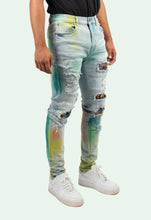 Load image into Gallery viewer, COLOR SPRAY AND PATCH DENIM PANTS
